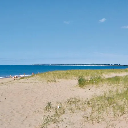 Awesome In Sur La Faute-sur-Mer